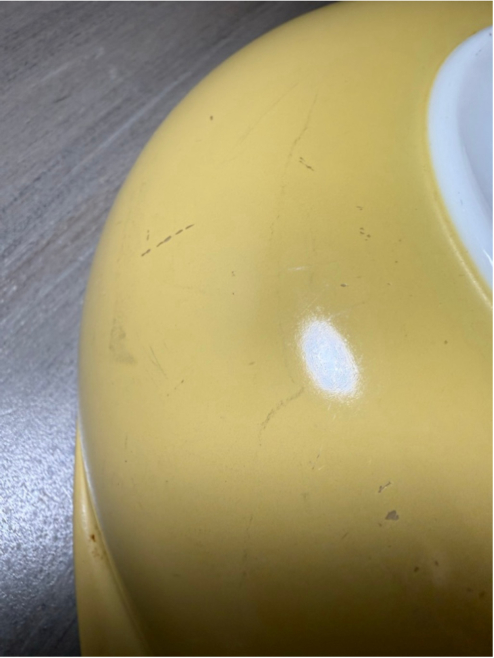 VINTAGE PYREX CASSEROLE DISH #024 2 QT Golden Yellow Pre-owned no lid - Picture 12 of 13